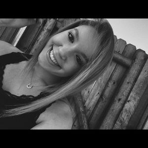 Meet your Posher, Sierra